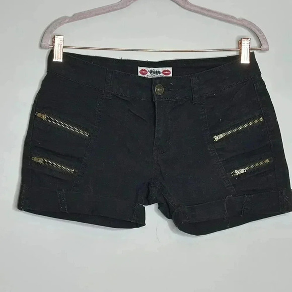WAM Black Juniors Shorts - Picture 2 of 7